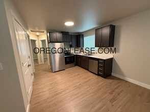 4004 Horace St in Springfield, OR - Building Photo - Building Photo