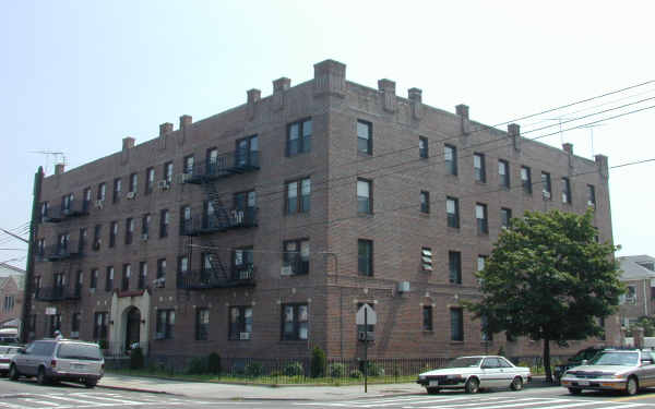 2349 Benson Ave in Brooklyn, NY - Building Photo - Building Photo