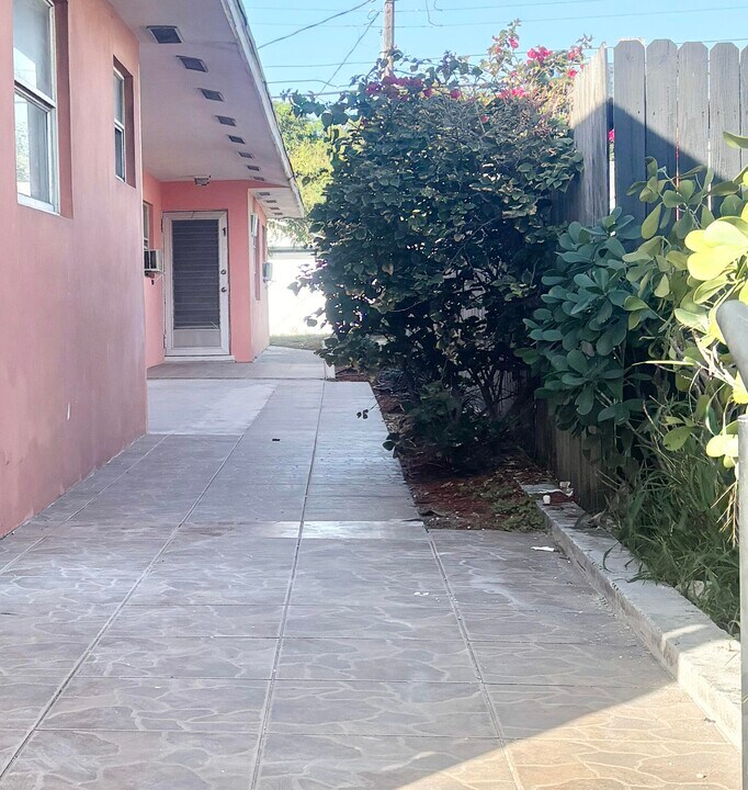 531 C St in Lake Worth Beach, FL - Foto de edificio