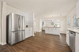 211 Millstone Dr in Hampton, GA - Building Photo - Building Photo