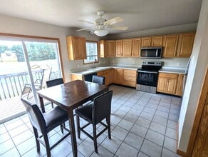 12635 50th Ave in Lake Hallie, WI - Building Photo - Building Photo