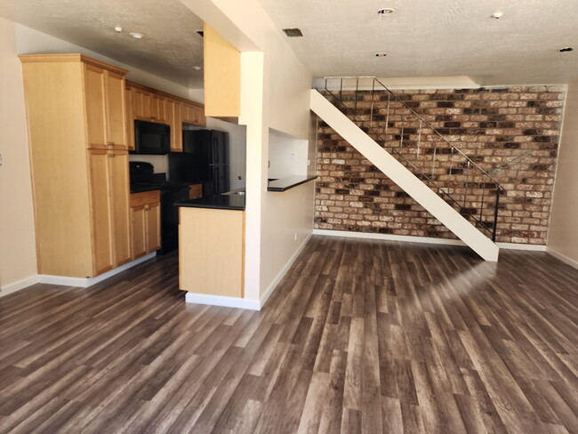 property at 2512 Coffey Ln