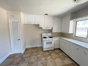 627 N Vine Ave in Ontario, CA - Building Photo - Building Photo