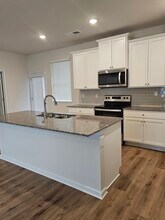 1056 Thomasville Estate Way in Atlanta, GA - Building Photo - Building Photo