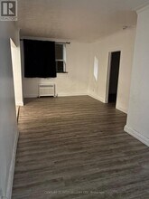 990 O'Connor Dr in Toronto, ON - Building Photo - Building Photo