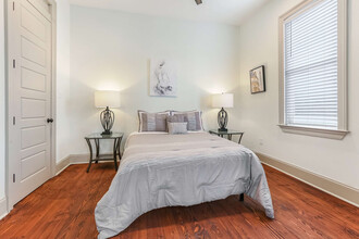 2215 Louisiana Ave in New Orleans, LA - Building Photo - Building Photo