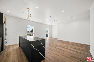 6049 Craner Ave in Los Angeles, CA - Building Photo - Building Photo