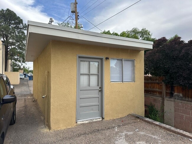 property at 1431 Girard Blvd NE