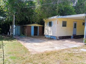 10416 E Joy Ln in Inverness, FL - Building Photo