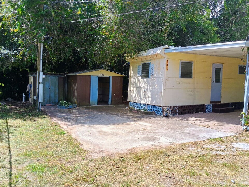 10416 E Joy Ln in Inverness, FL - Building Photo