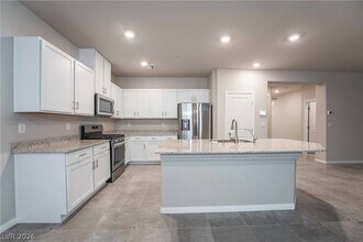 491 Via Renata in Henderson, NV - Building Photo - Building Photo
