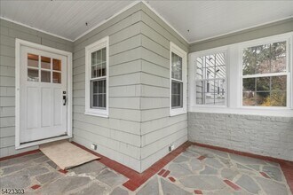 81 Tooker Ave in Springfield, NJ - Building Photo - Building Photo