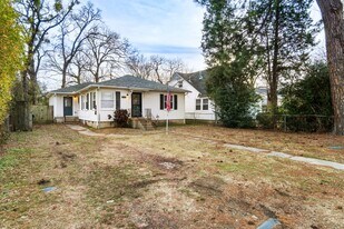 2022 S P St in Fort Smith, AR - Building Photo