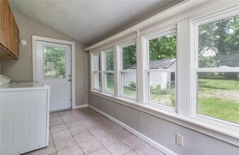 802 U.S. Rt. 66 in Waynesville, MO - Building Photo - Building Photo