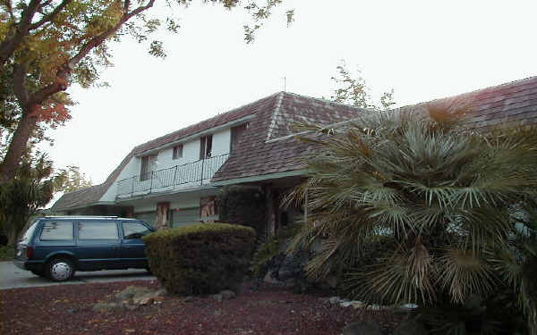 310 Felton Way in Stockton, CA - Building Photo