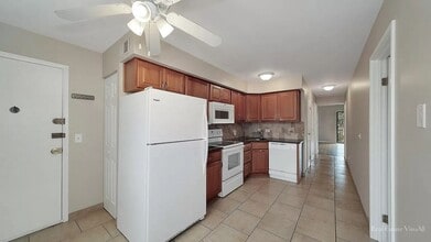 9802 Bianco Terrace in Des Plaines, IL - Building Photo - Building Photo