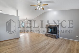 2126 N Pine Grove St in Wichita, KS - Building Photo - Building Photo