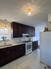 6304 W Diversey Ave, Unit 2 in Chicago, IL - Foto de edificio - Building Photo