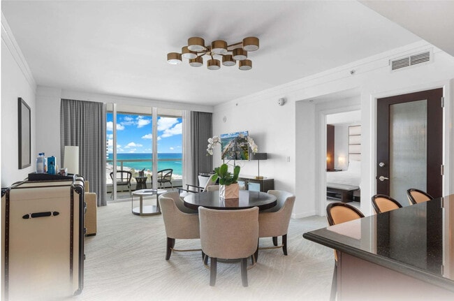 4391 Collins Ave, Unit SI ID1325638P in Miami Beach, FL - Foto de edificio - Building Photo
