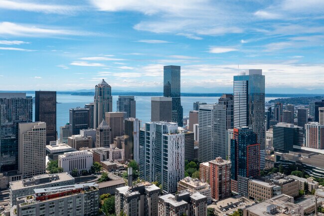 Ovation in Seattle, WA - Foto de edificio - Building Photo