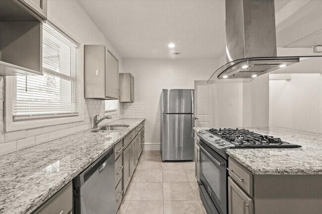 927-929 S Rosemont Ave in Dallas, TX - Building Photo - Building Photo