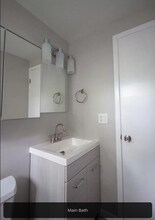 2184 Hemlock Dr in Ann Arbor, MI - Foto de edificio - Building Photo