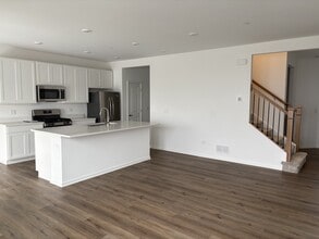 4244 Meadowridge Rd in Woodstock, IL - Building Photo - Building Photo