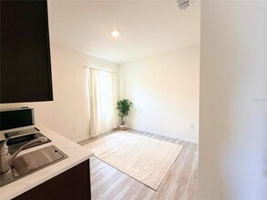 5610 Winona Dr in St. Cloud, FL - Building Photo - Building Photo