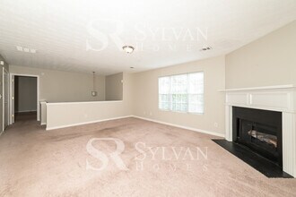 2090 Oak Terrace Dr SE in Atlanta, GA - Building Photo - Building Photo