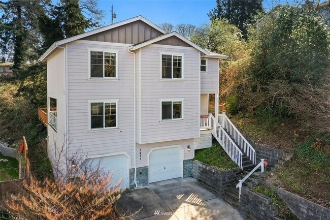 property at 7431 S Fife St