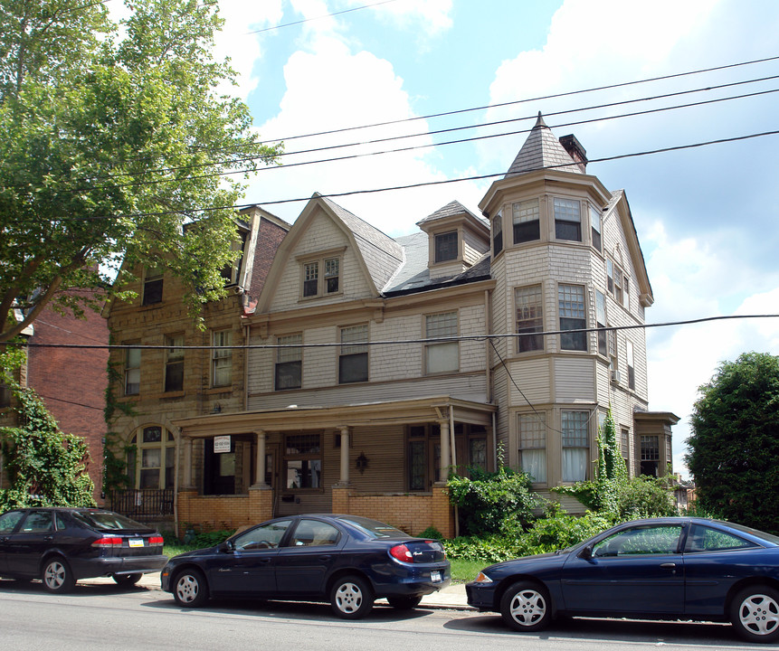 328 N Craig St in Pittsburgh, PA - Building Photo