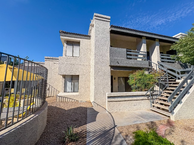 80 W Maryland Ave in Phoenix, AZ - Building Photo - Building Photo