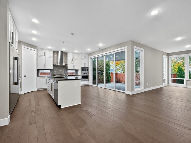 property at 2821 Garden Ave N