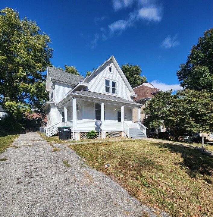 3522 Cass St in Omaha, NE - Building Photo
