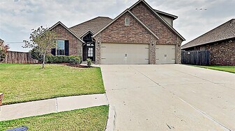 17332 Hardwood Pl in Edmond, OK - Building Photo