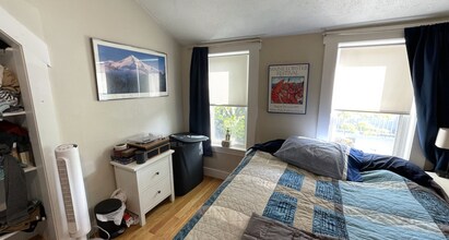 14 Dow St in Somerville, MA - Foto de edificio - Building Photo