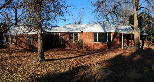 property at 1233 West Brooks Street
