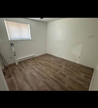 4909 Eichelberger Ave in Dayton, OH - Foto de edificio - Building Photo