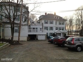 297 Nahant Rd, Unit 2 in Nahant, MA - Building Photo