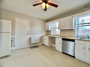 4 Dunning Way, Unit 119 in Boston, MA - Building Photo - Building Photo
