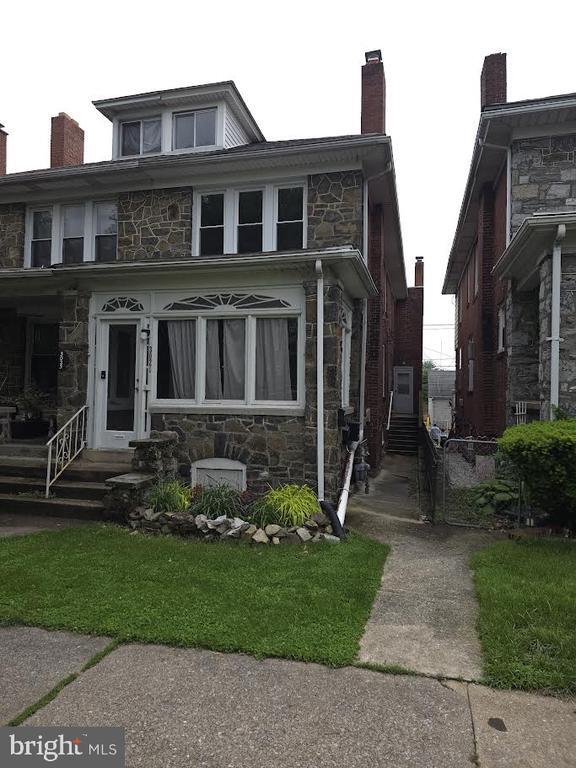 property at 3021 Derry St