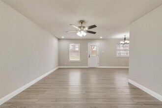 4809 Jordan Park Dr in Haltom City, TX - Building Photo - Building Photo