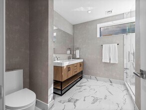 16 Edwards St, Unit 1 in Quincy, MA - Building Photo - Building Photo