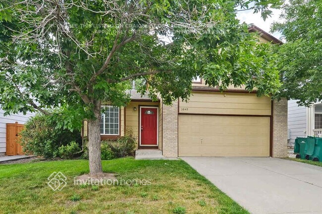 property at 3849 Primrose Ln