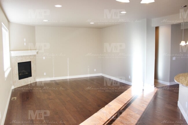 2245 Adobe Dr in Fort Collins, CO - Building Photo - Building Photo