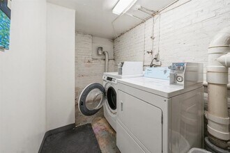 259 Griffith St in Jersey City, NJ - Building Photo - Building Photo