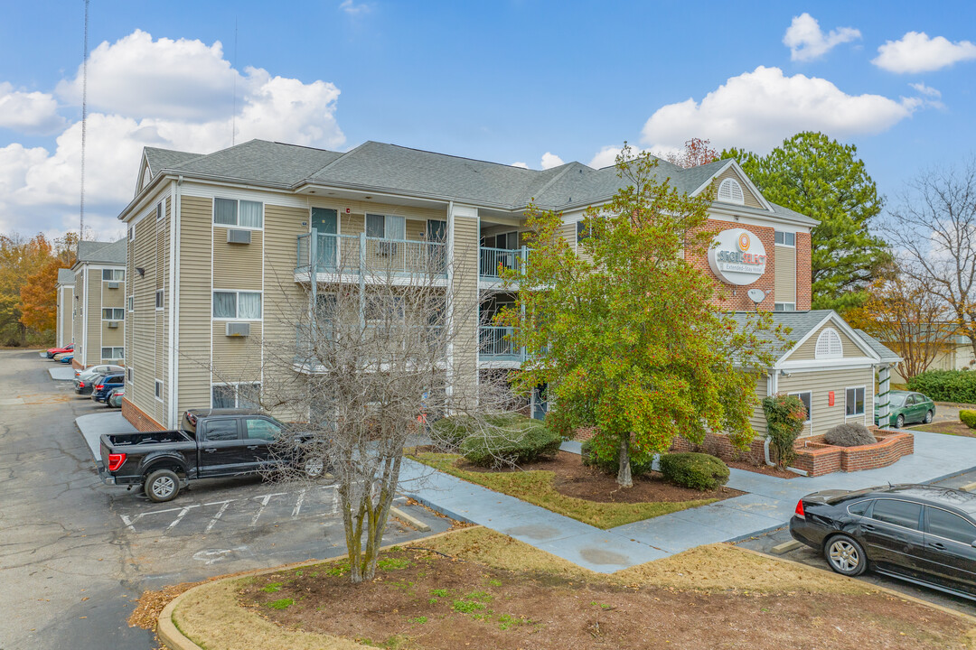 Siegel Select Bartlett in Bartlett, TN - Building Photo