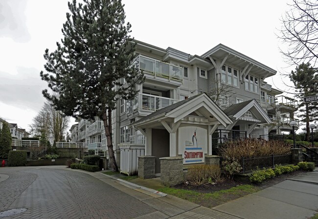 3038 Kerr St SE in Vancouver, BC - Building Photo - Building Photo