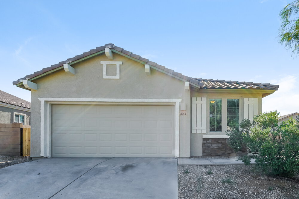 7554 S Ocean Port Dr in Tucson, AZ - Foto de edificio