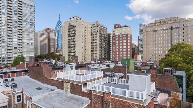 1924-1926 Spruce St in Philadelphia, PA - Building Photo - Building Photo